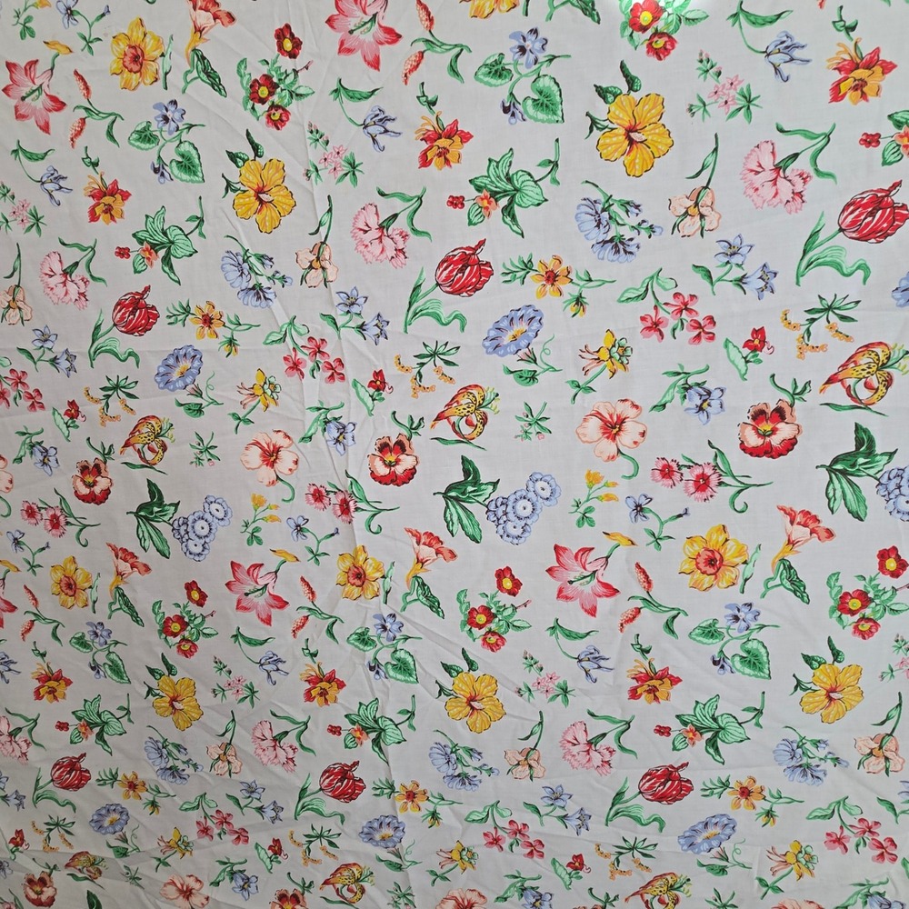 Vintage 1978 Angelo Donghia Utica Fine Arts Floral Round Tablecloth J.P. Stevens